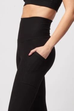 Extra Compression Cropped Leggings With Tummy Control And Side Pockets Black -Athletics Store k5fa7c6348702c447a4d92bdc110806eb
